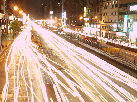 台湾の道路夜景