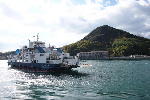 岩城島と因島を結ぶフェリー